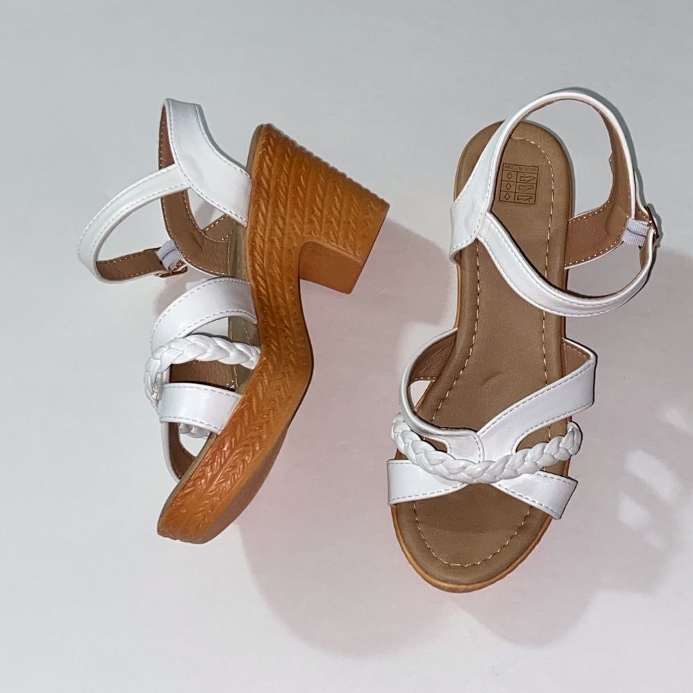 Elegant White Braided Strap Sandals Size 38